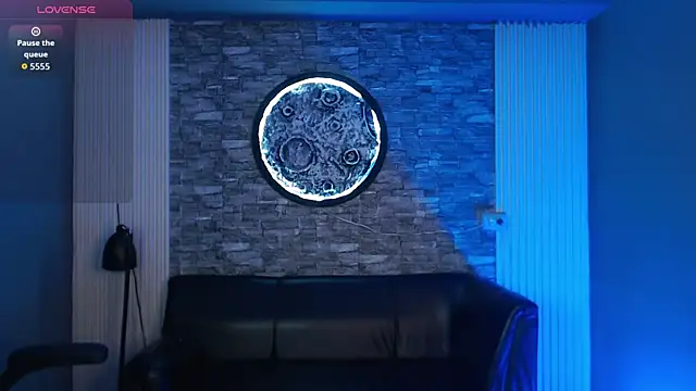 gemma 19  online show from 07/25/26, 09:43