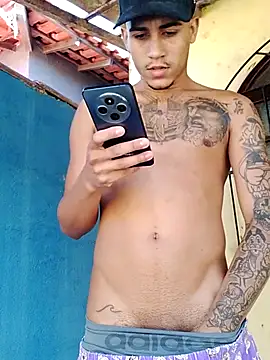 Snapshot of gui_carioca7 chatting on 06/19/26, 04:13 gui carioca7 online show from 06/19/26, 04:13