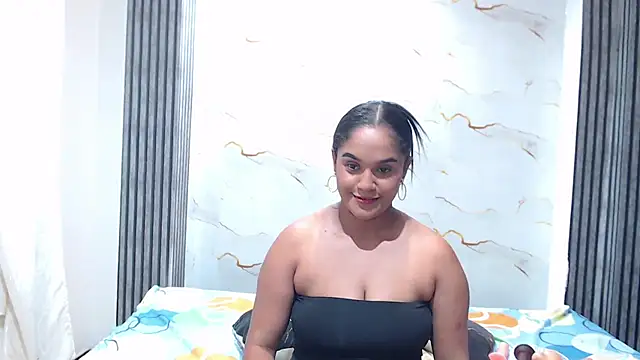 Snapshot of Liaa_cams chatting on 05/29/26, 02:39 Liaa cams online show from 05/29/26, 02:39