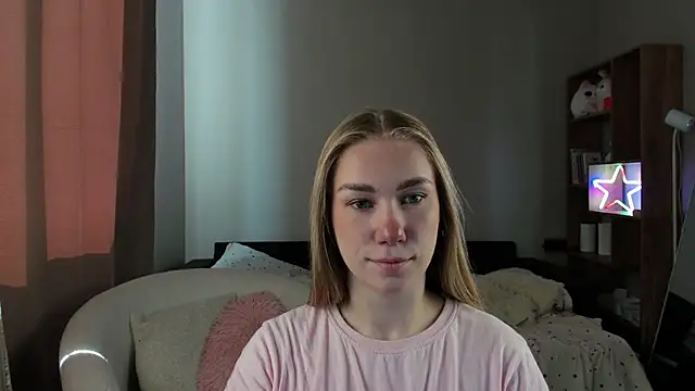 AnnaAlexArti online show from 06/04/26, 05:23