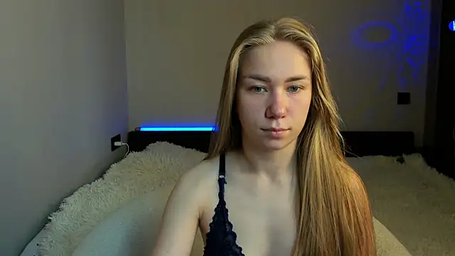 AnnaAlexArti online show from 06/17/26, 06:13