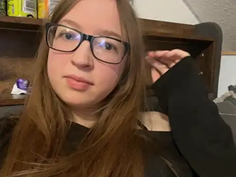 Freaky-Doll online show from 05/01/26, 06:13