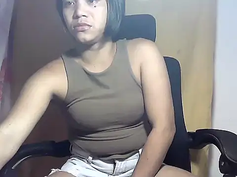 Snapshot of bj_l0ve chatting on 07/08/26, 04:18 bj l0ve online show from 07/08/26, 04:18