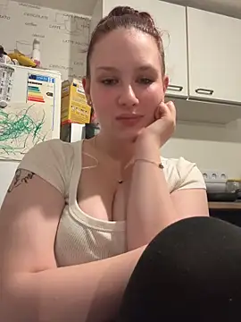 CuteBeaX online show from 05/23/26, 07:13