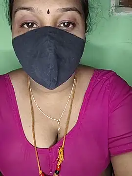 Snapshot of tamil_butterfly chatting on 06/29/26, 06:07 tamil butterfly online show from 06/29/26, 06:07