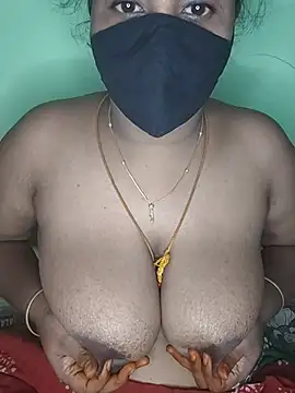 Snapshot of tamil_butterfly chatting on 06/27/26, 06:58 tamil butterfly online show from 06/27/26, 06:58