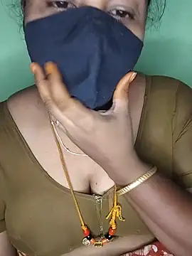 Snapshot of tamil_butterfly chatting on 07/01/26, 02:12 tamil butterfly online show from 07/01/26, 02:12