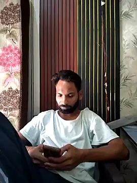 Snapshot of Akki-101 chatting on 06/20/26, 07:13 Akki-101 online show from 06/20/26, 07:13
