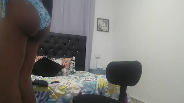 Skarleth Bell online show from 05/05/26, 04:59