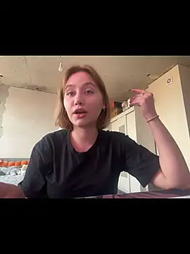 SuzieAllen online show from 04/30/26, 02:24