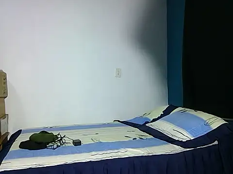 DuoCalienteshow69 online show from 07/03/26, 02:45