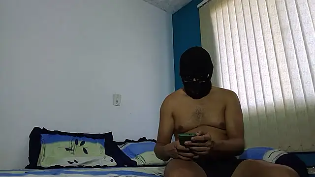 DuoCalienteshow69 online show from 07/02/26, 02:56
