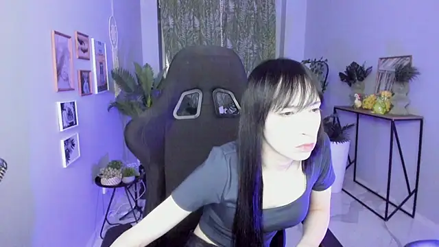 SeraphineSparda online show from 05/28/26, 11:27