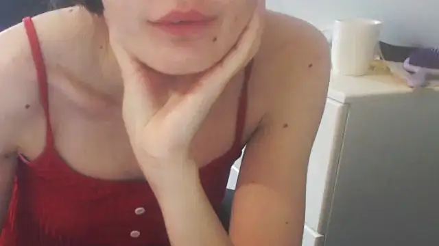 Snapshot of juili_juili chatting on 04/30/26, 05:47 juili juili online show from 04/30/26, 05:47