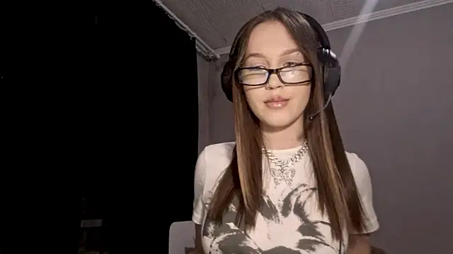 Katrinethequeen online show from 05/04/26, 04:10