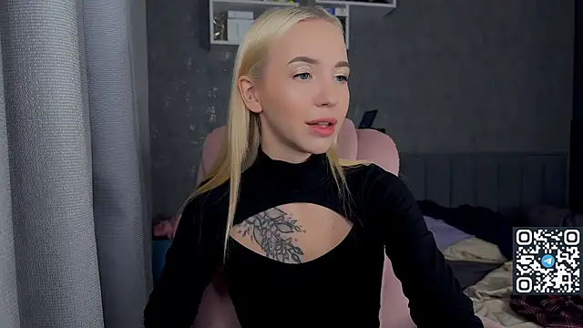 Snapshot of Sabrinkaaa chatting on 05/31/26, 12:27 Sabrinkaaa online show from 05/31/26, 12:27