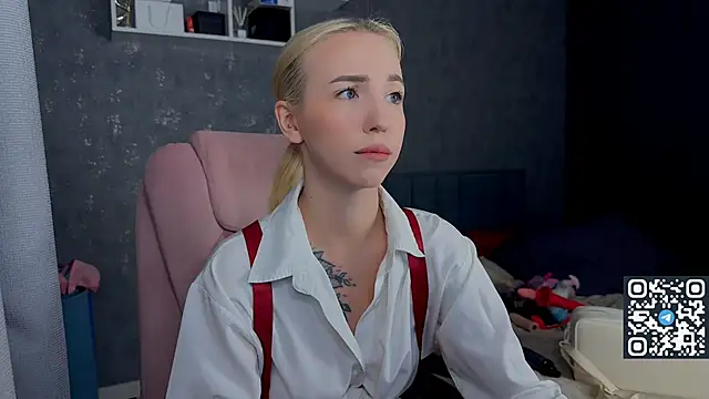 Snapshot of Sabrinkaaa chatting on 05/27/26, 10:28 Sabrinkaaa online show from 05/27/26, 10:28