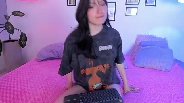 Kendaall sweet online show from 06/03/26, 03:18