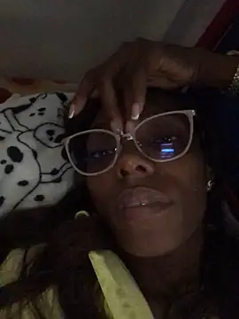 Snapshot of vicky_rosex chatting on 05/14/26, 02:47 vicky rosex online show from 05/14/26, 02:47