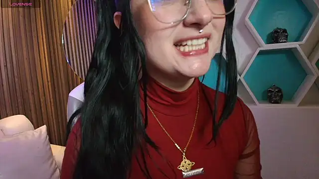 AnnyBonne9 online show from 06/05/26, 12:11