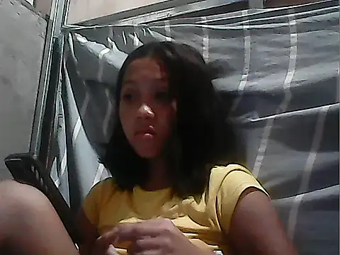 Yours AsianPinayGirl18 online show from 06/30/26, 11:05
