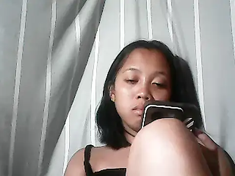Yours AsianPinayGirl18 online show from 06/10/26, 09:49