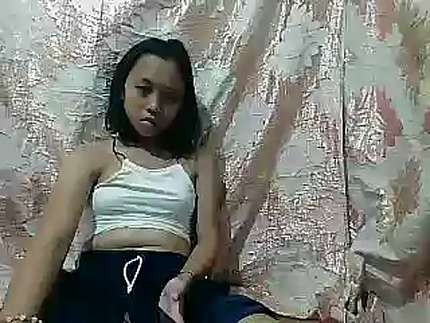 Yours AsianPinayGirl18 online show from 05/03/26, 12:27