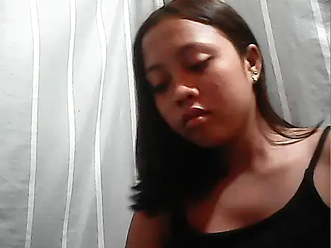 Yours AsianPinayGirl18 online show from 06/28/26, 12:28