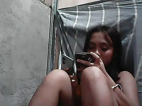 Yours AsianPinayGirl18 online show from 07/06/26, 11:06