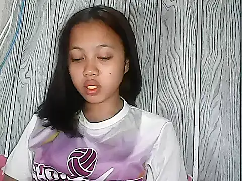Yours AsianPinayGirl18 online show from 07/29/26, 10:20