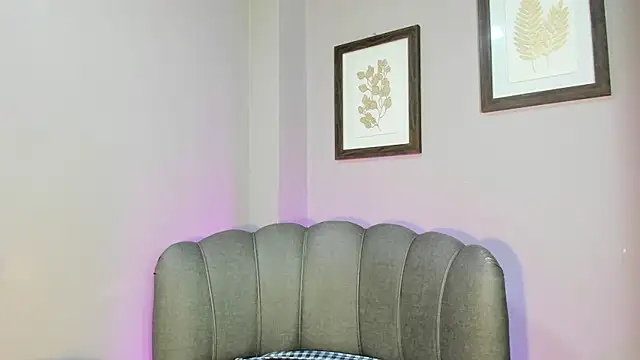 Roxanna moore online show from 07/21/26, 05:09