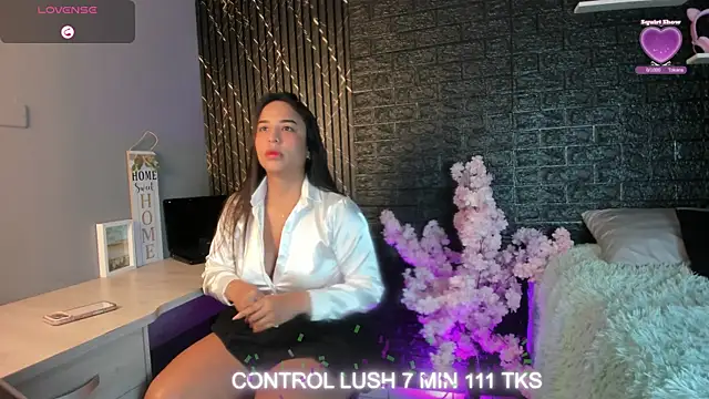 Aluna2  online show from 05/04/26, 04:21