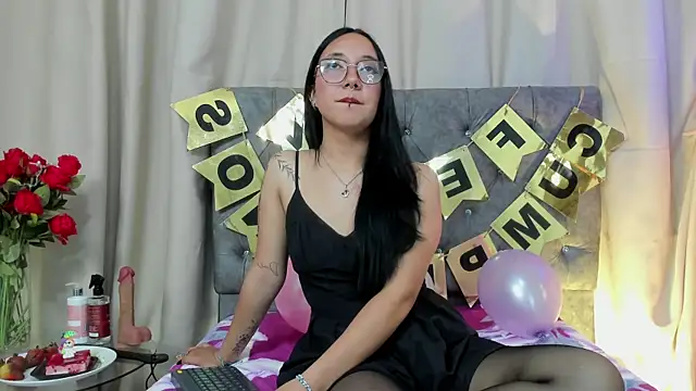 Snapshot of Alana_jazz chatting on 06/16/26, 04:12 Alana jazz online show from 06/16/26, 04:12