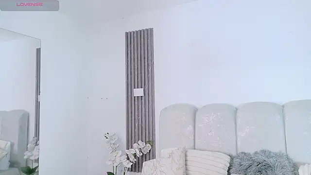 Snapshot of ScarlettVelvet chatting on 05/20/26, 12:57 ScarlettVelvet online show from 05/20/26, 12:57