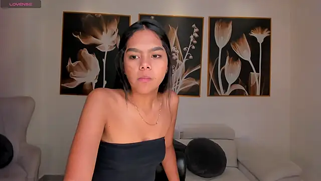 SaphiraJames online show from 06/14/26, 02:24