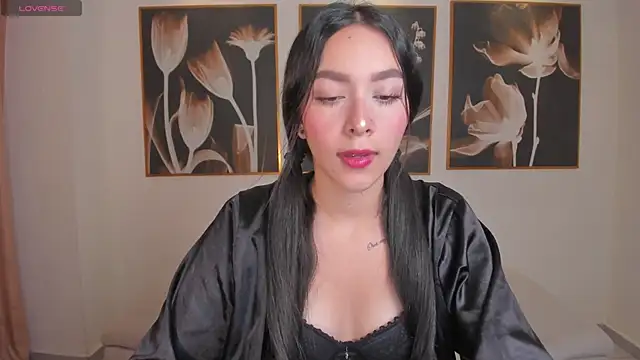 SophieKiss1 online show from 05/24/26, 05:35