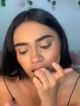 angiee boo1 online show from 05/02/26, 12:38