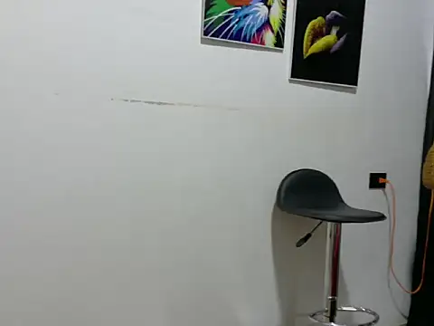 dulce alexandra online show from 05/19/26, 12:01
