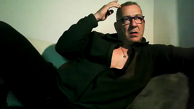 Soloyan online show from 11/25/25, 10:43