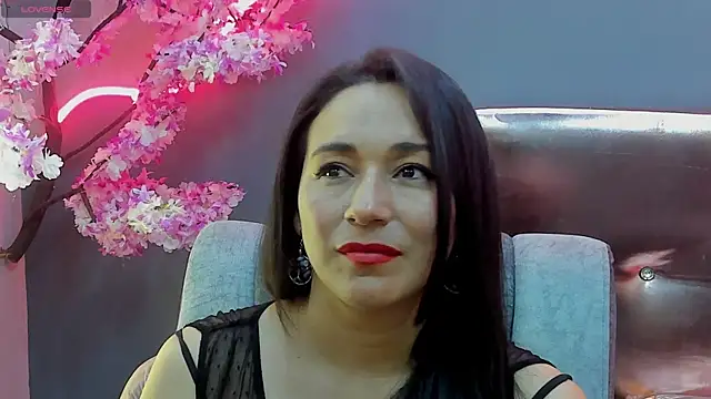Snapshot of Elizabeth_bennett chatting on 06/19/26, 12:49 Elizabeth bennett online show from 06/19/26, 12:49