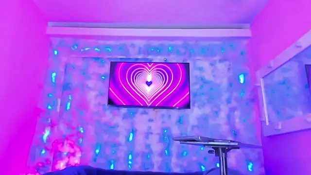 Alisson Santiel online show from 05/16/26, 07:35