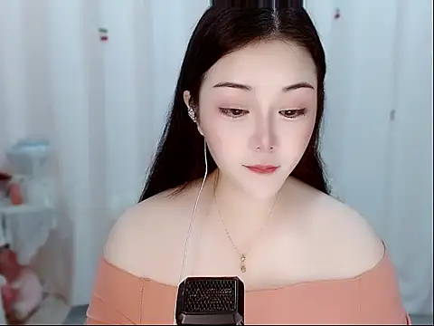 Amy-cnbaby online show from 05/03/26, 01:22