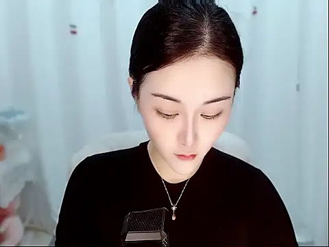 Amy-cnbaby online show from 06/14/26, 01:57