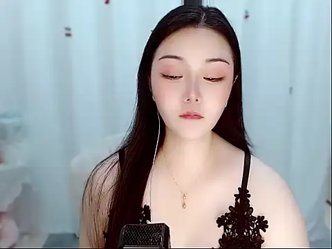 Amy-cnbaby online show from 05/11/26, 01:29