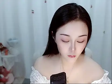 Amy-cnbaby online show from 06/05/26, 01:10