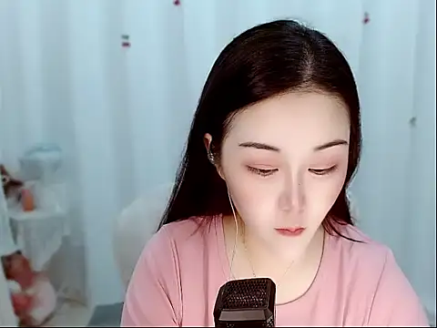 Amy-cnbaby online show from 05/27/26, 01:37