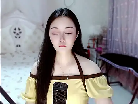 Amy-cnbaby online show from 06/20/26, 01:32