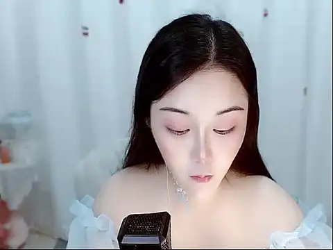 Amy-cnbaby online show from 05/16/26, 01:48