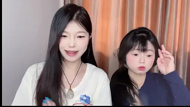 FANFAN xiaozheng online show from 04/30/26, 03:35