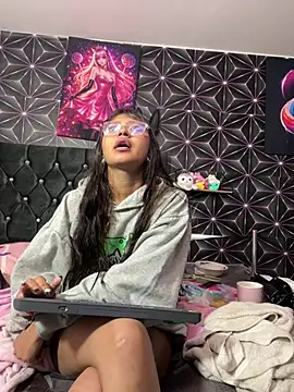 Noa lau online show from 07/19/26, 10:01